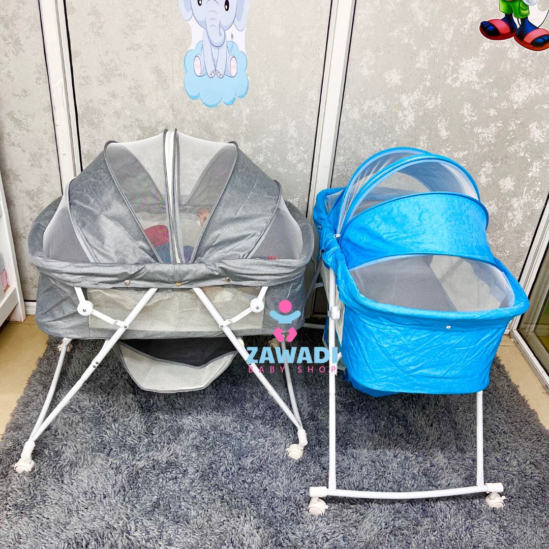 Foldable bassinet outlet