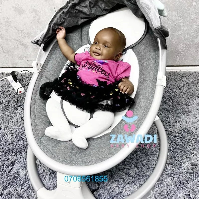 Automatic baby swing