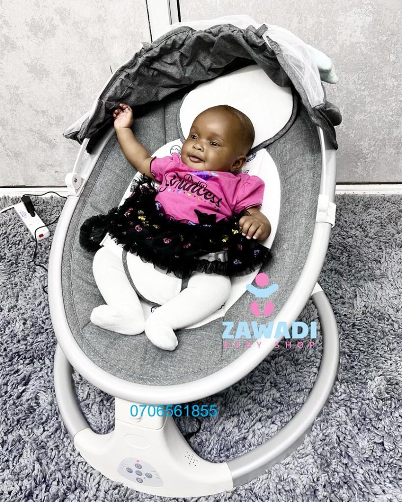 Automatic baby swing