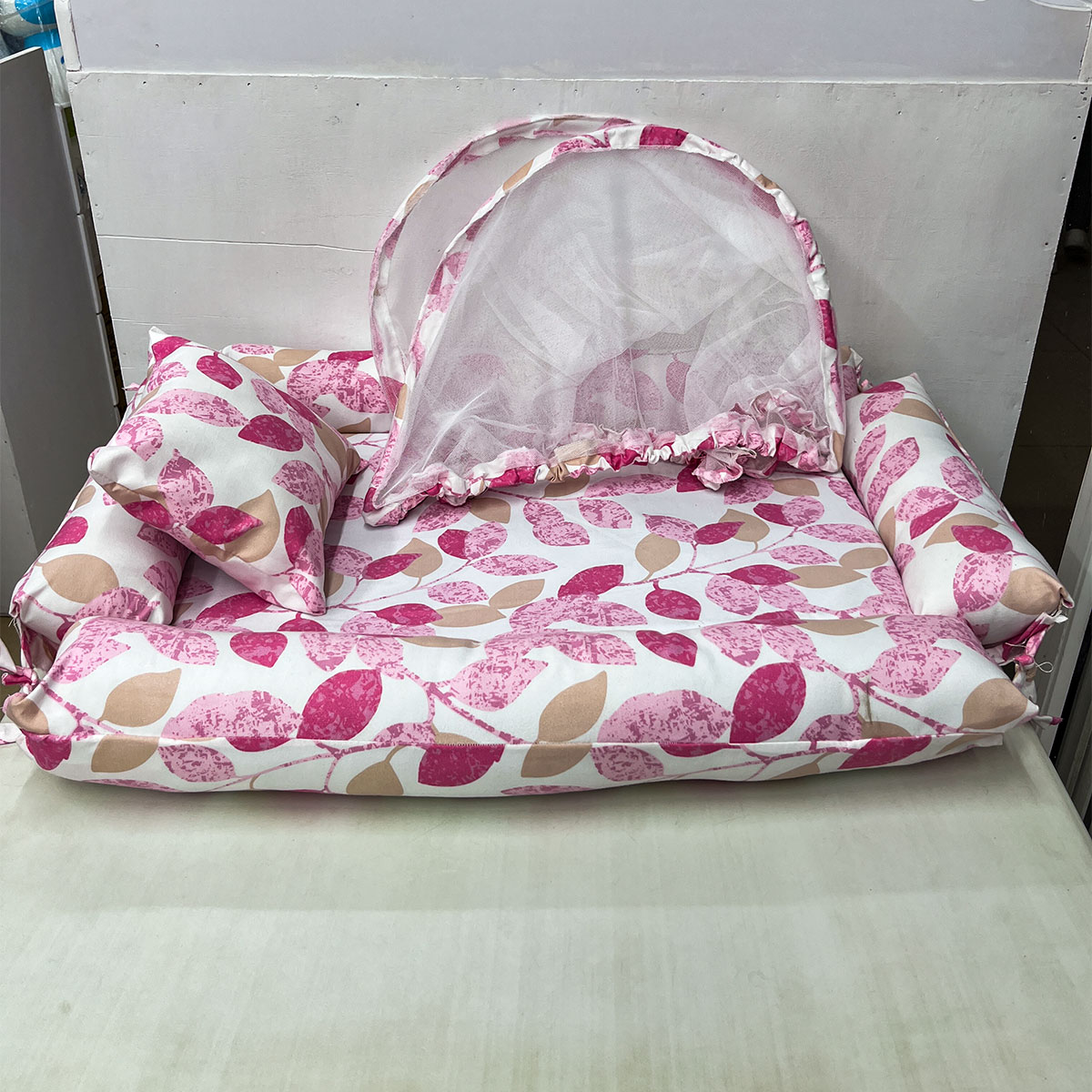 Baby Cosleeper With Removable Mosquito Net