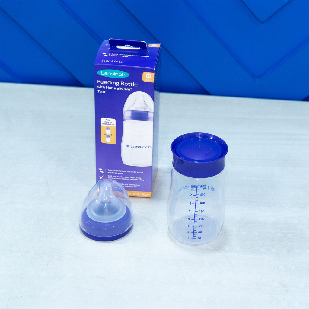 Lansinoh feeding bottle with natural wave