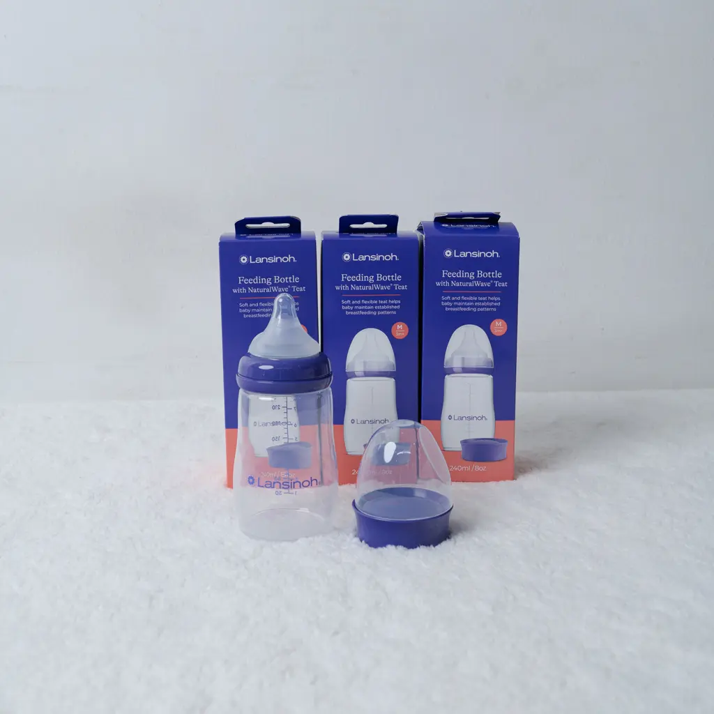 Lansinoh Feeding Bottle With Natural Wave 4 Lansinoh Feeding Bottle 240Ml With Naturalwave Teat And Boxes From Lansinoh Feeding Bottle 240Ml.jpg In Nairobi.