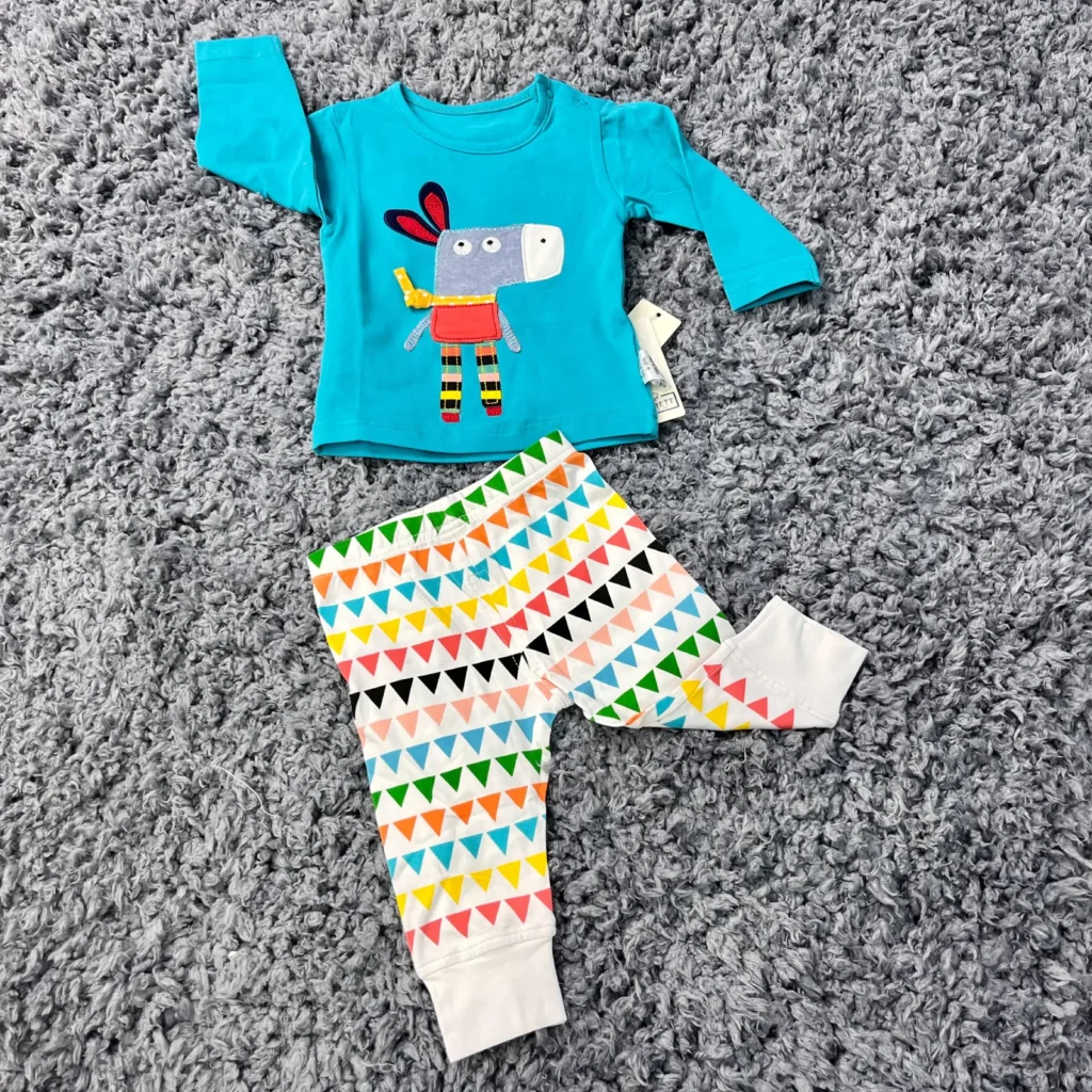 2 pcs baby cotton sets.