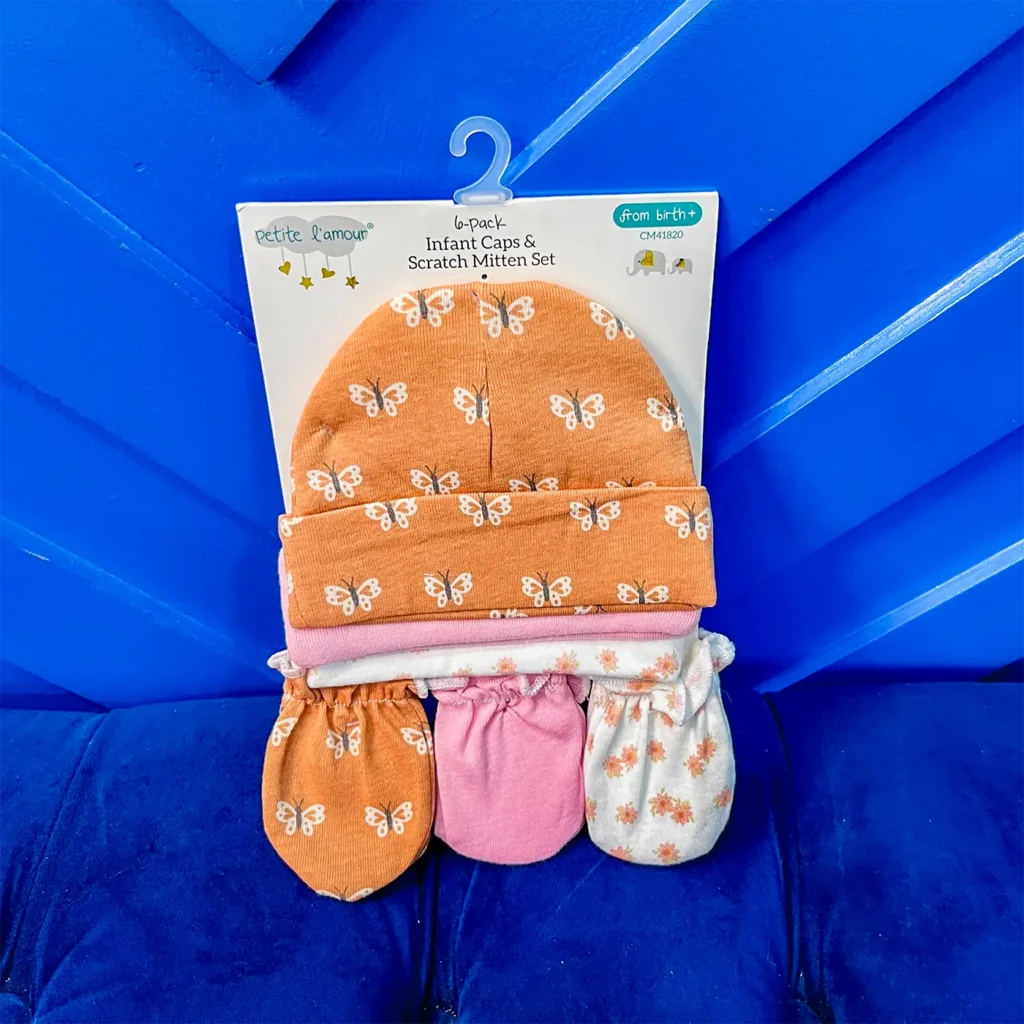Hats and mittens set