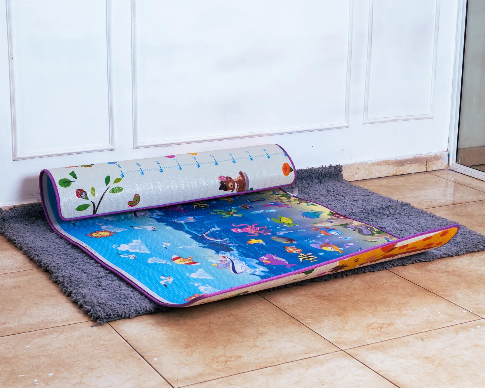 Play Mat Waterproof (4 By 6 Ft). 1 Side View Detailing The Extra-Thick, Cushioned Foam Layer Of The 4X6 Ft Baby Play Mat.